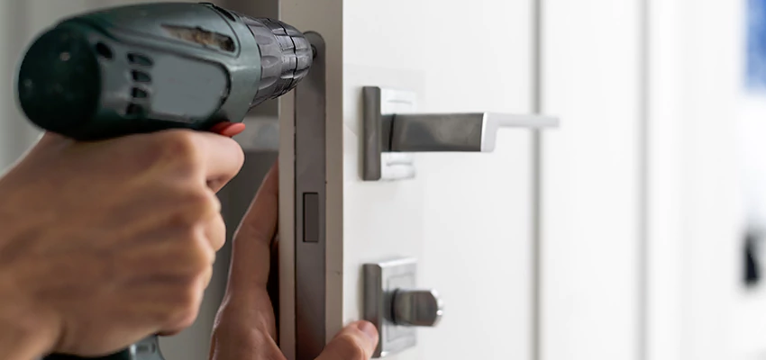 Locksmith For Lock Replacement Near Me in Lehigh Acres, FL