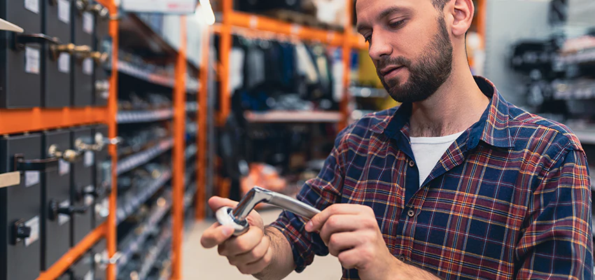 Locksmith For Retail Stores Lockout Services in Lehigh Acres, Florida