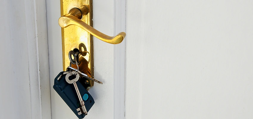 Broken Door Key Extraction in Lehigh Acres, FL